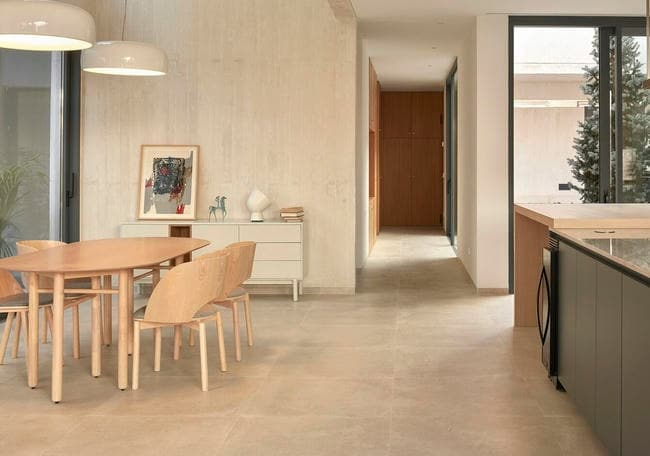 THREE COURTYARD HOUSE